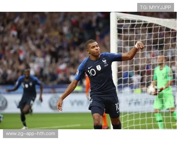 法国锋线再爆发，姆巴佩直塞助攻伴随致胜一击