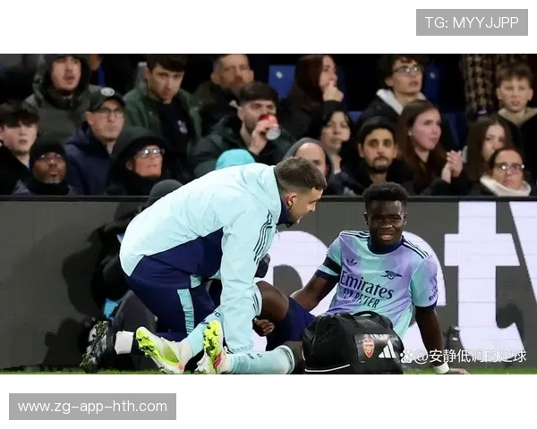 萨卡利用速度突破边路直插底线送出助攻